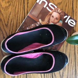 Cute Skechers Ballet Flat size 8